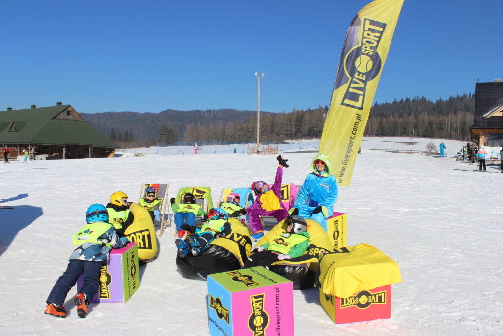LiveSport - kostka eventowa - windery, pufa, zima, góry, sporty zimowe, sublimacja, reklama firmy, personalizacja, Leżakowo.pl